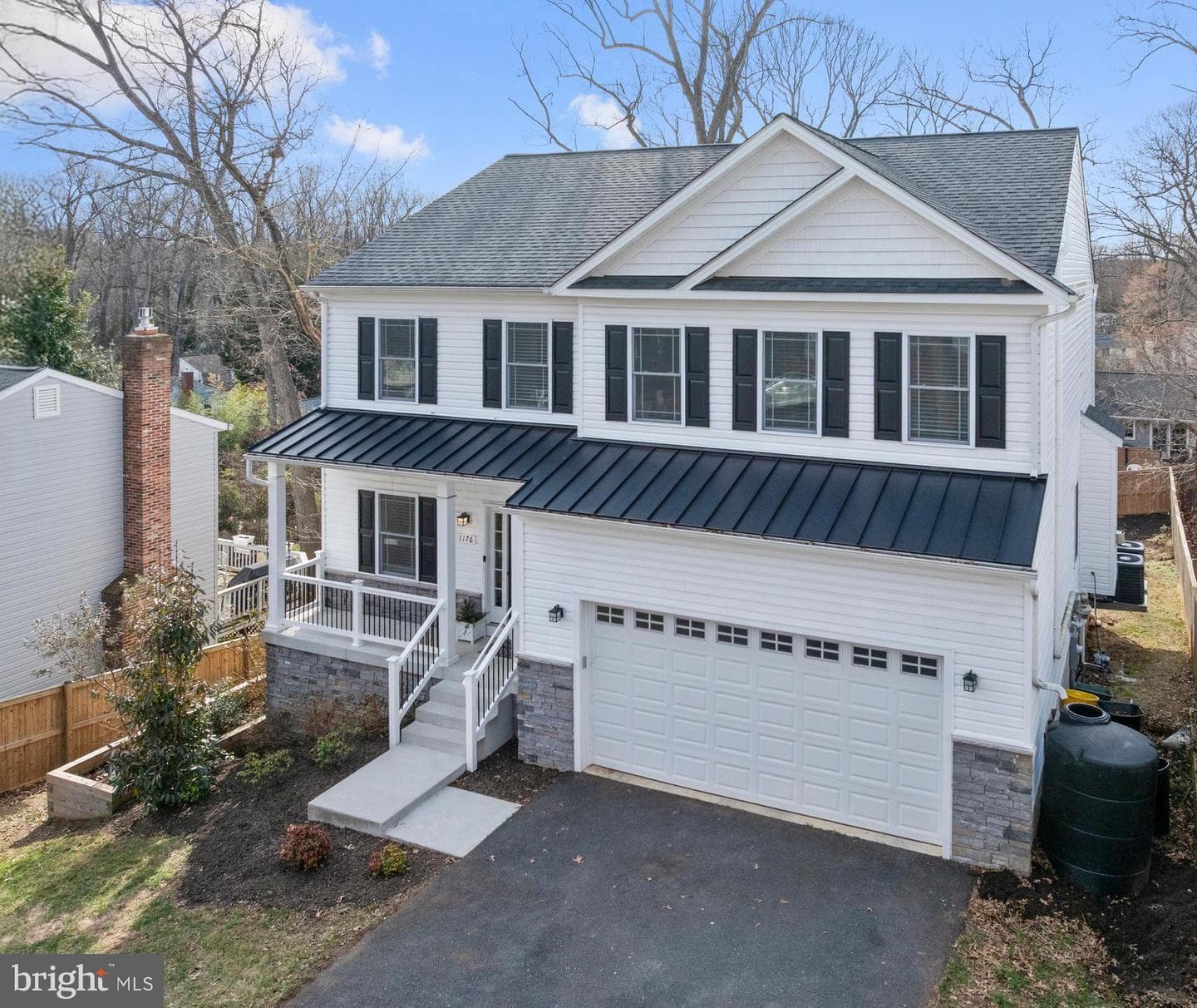 1176 Green Holly Drive photo 3