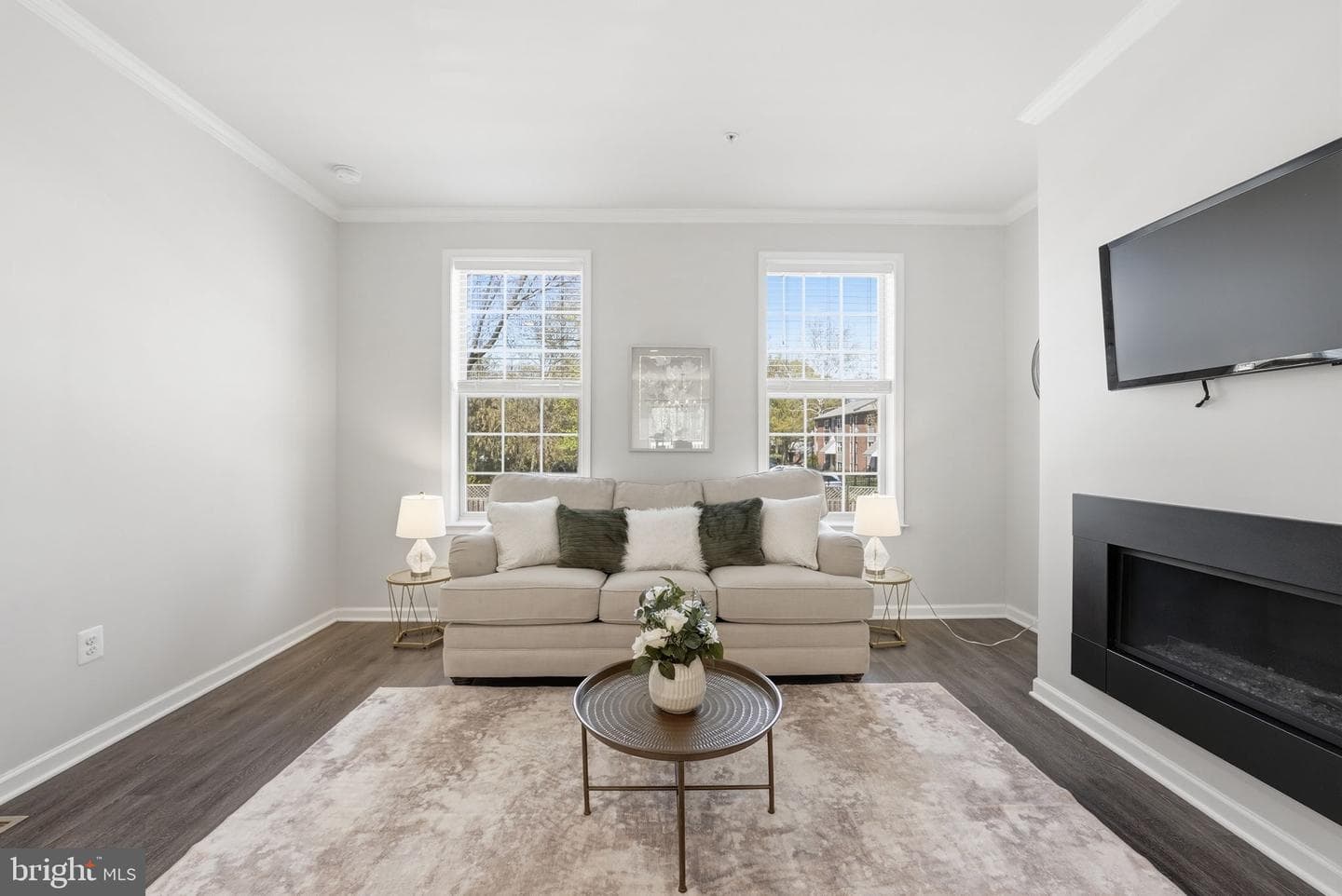 8219 Hollow Court photo 14
