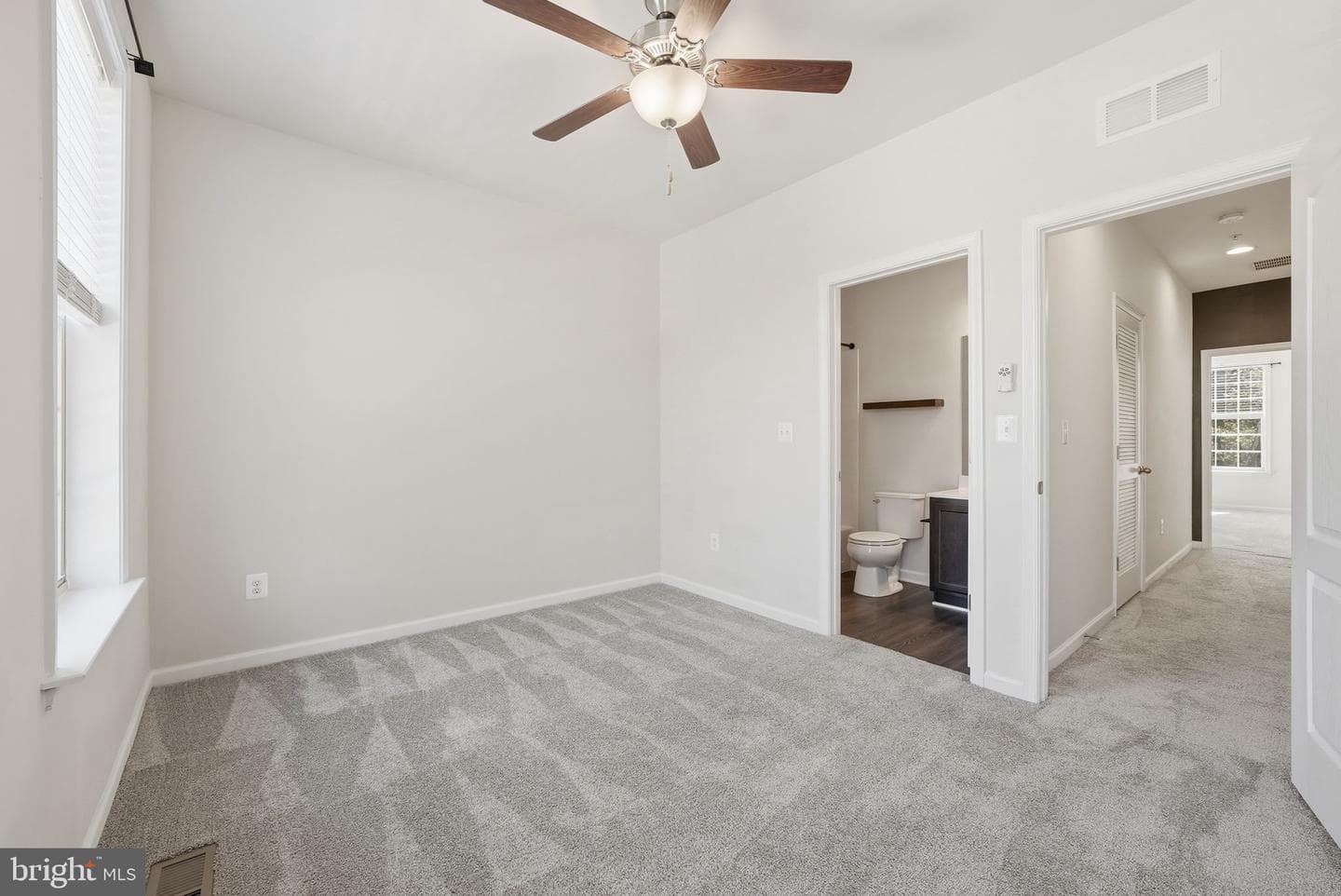 8219 Hollow Court photo 26