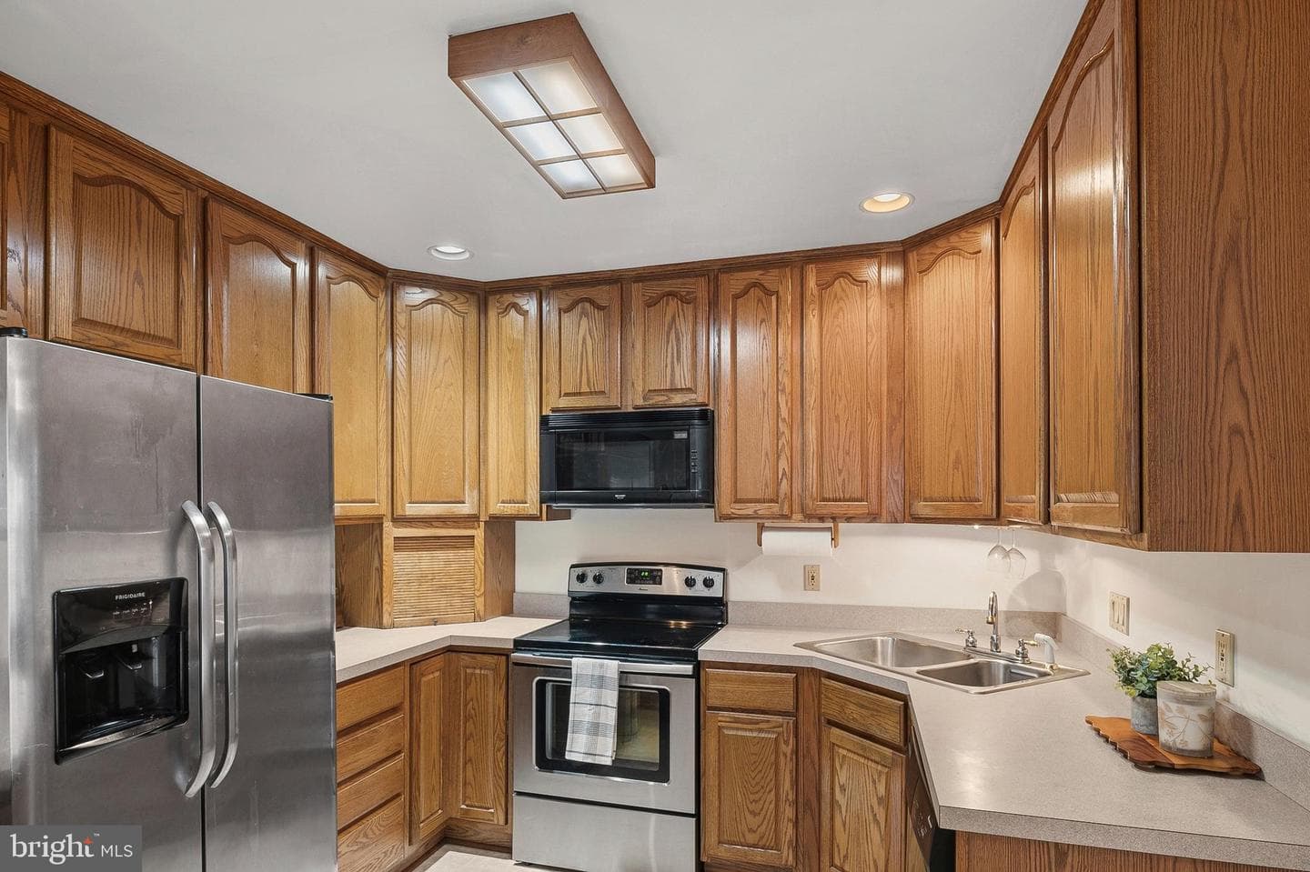 1544 Manor View Road photo 6