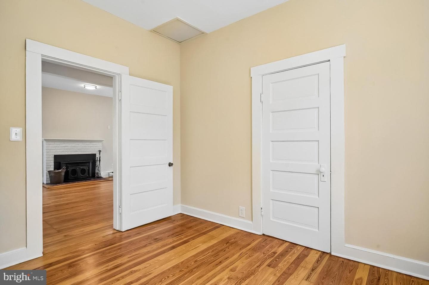 901 Walnut Avenue photo 12