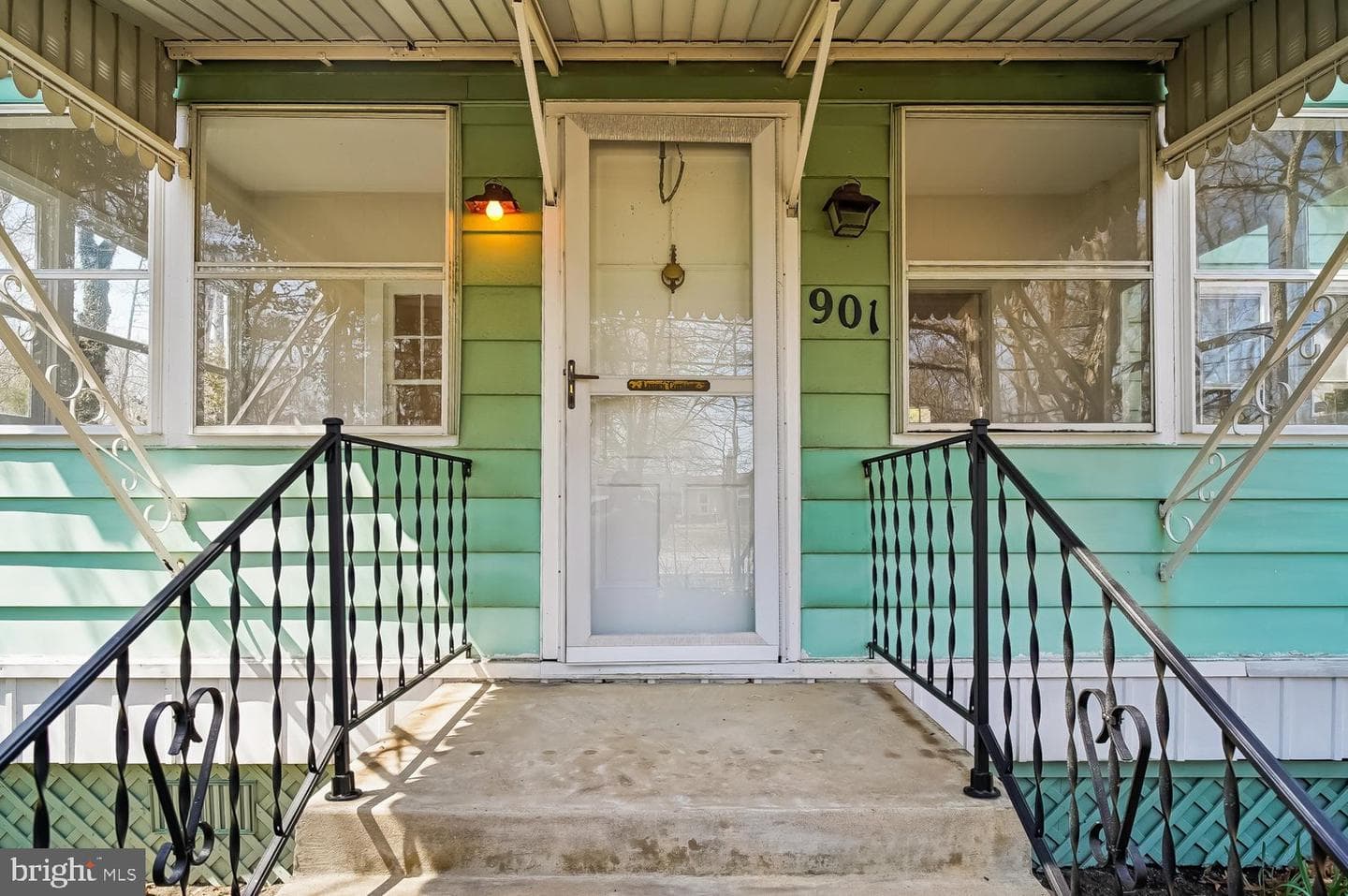 901 Walnut Avenue photo 3