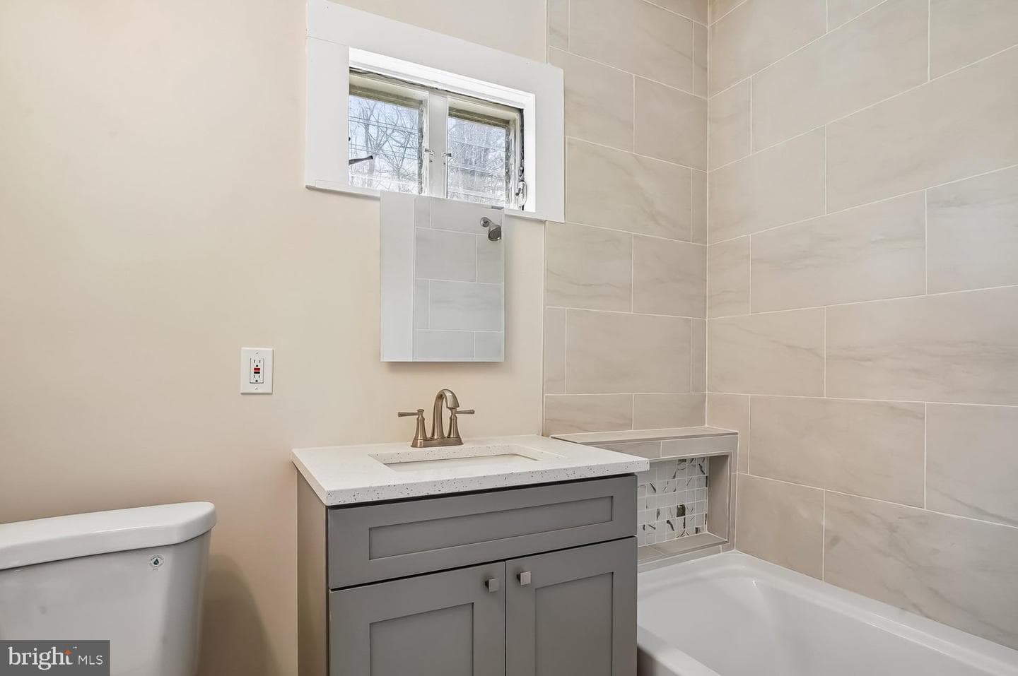 901 Walnut Avenue photo 36