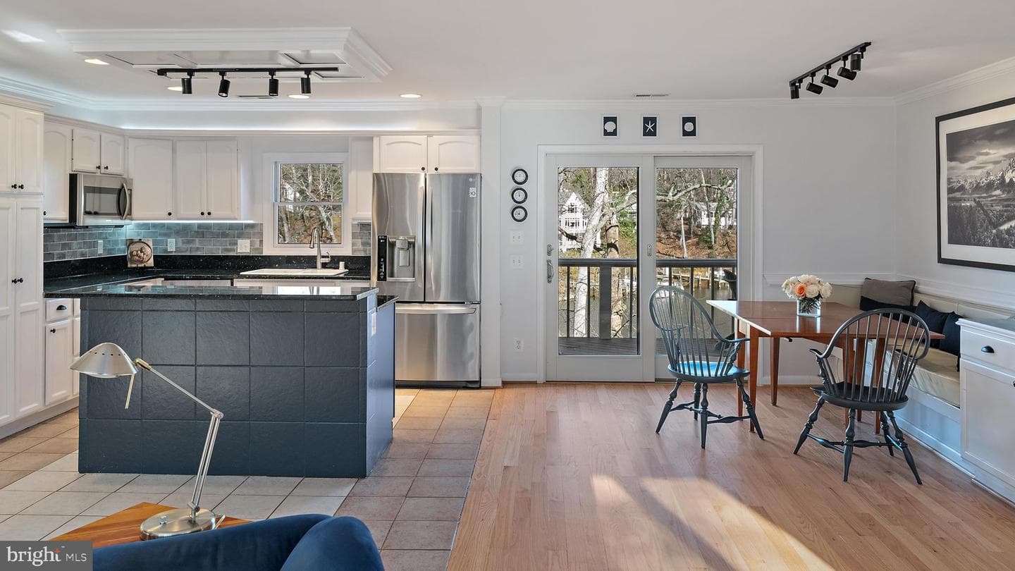 1812 Shore Drive photo 10