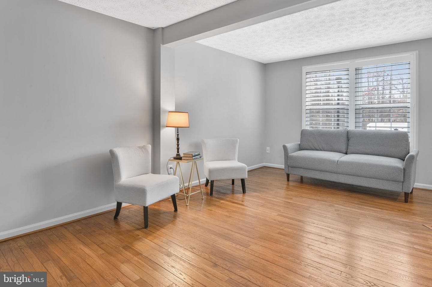 873 Chestnutview Court photo 2