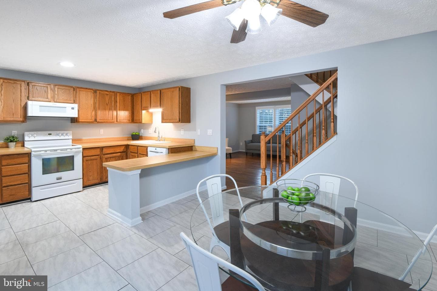 873 Chestnutview Court photo 9