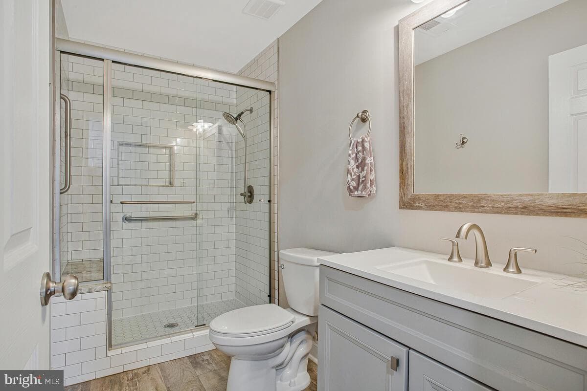 805 Barrett Avenue photo 12