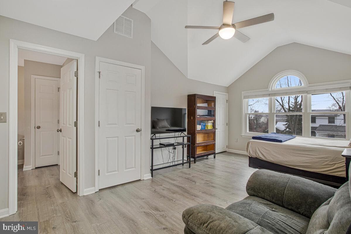 805 Barrett Avenue photo 30