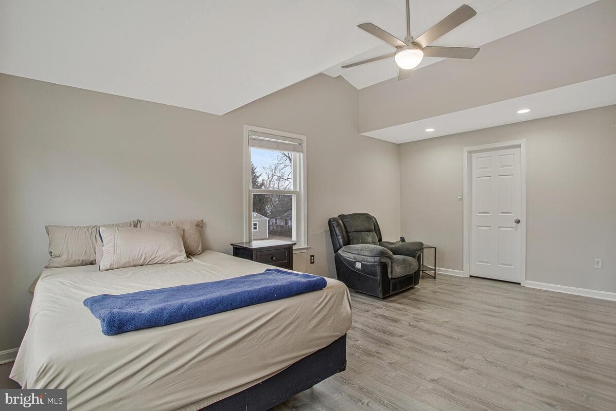 805 Barrett Avenue photo 31