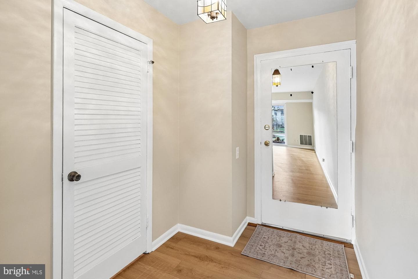 769 Fairview Avenue #769b photo 8