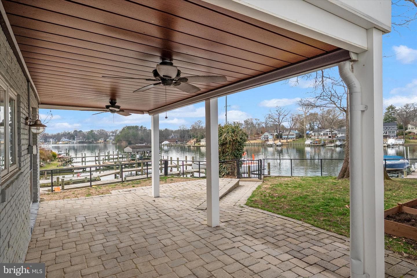 306 Riverside Drive photo 29
