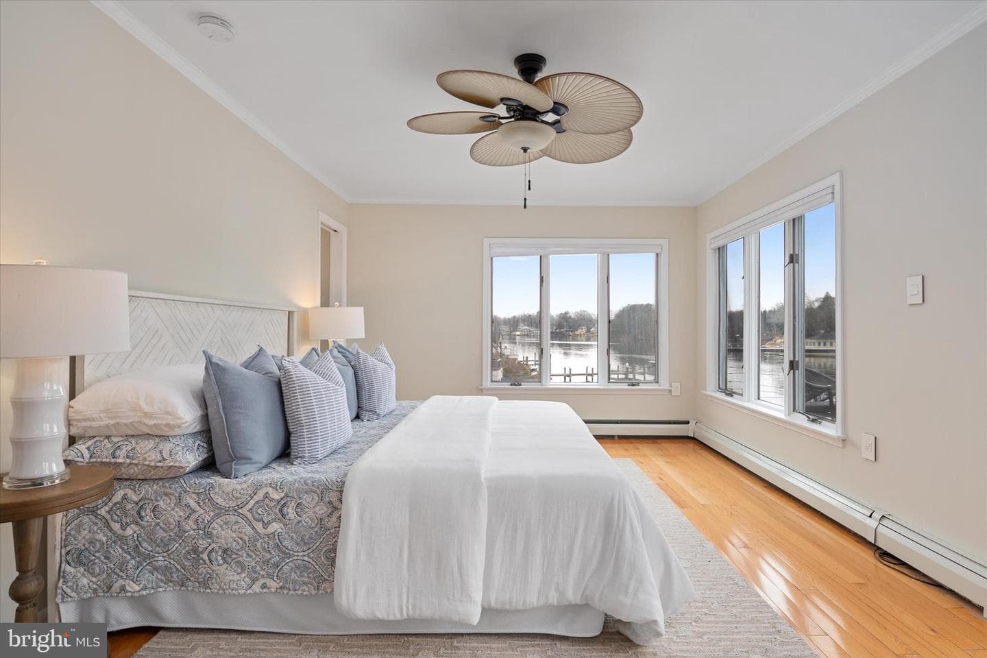 306 Riverside Drive photo 36