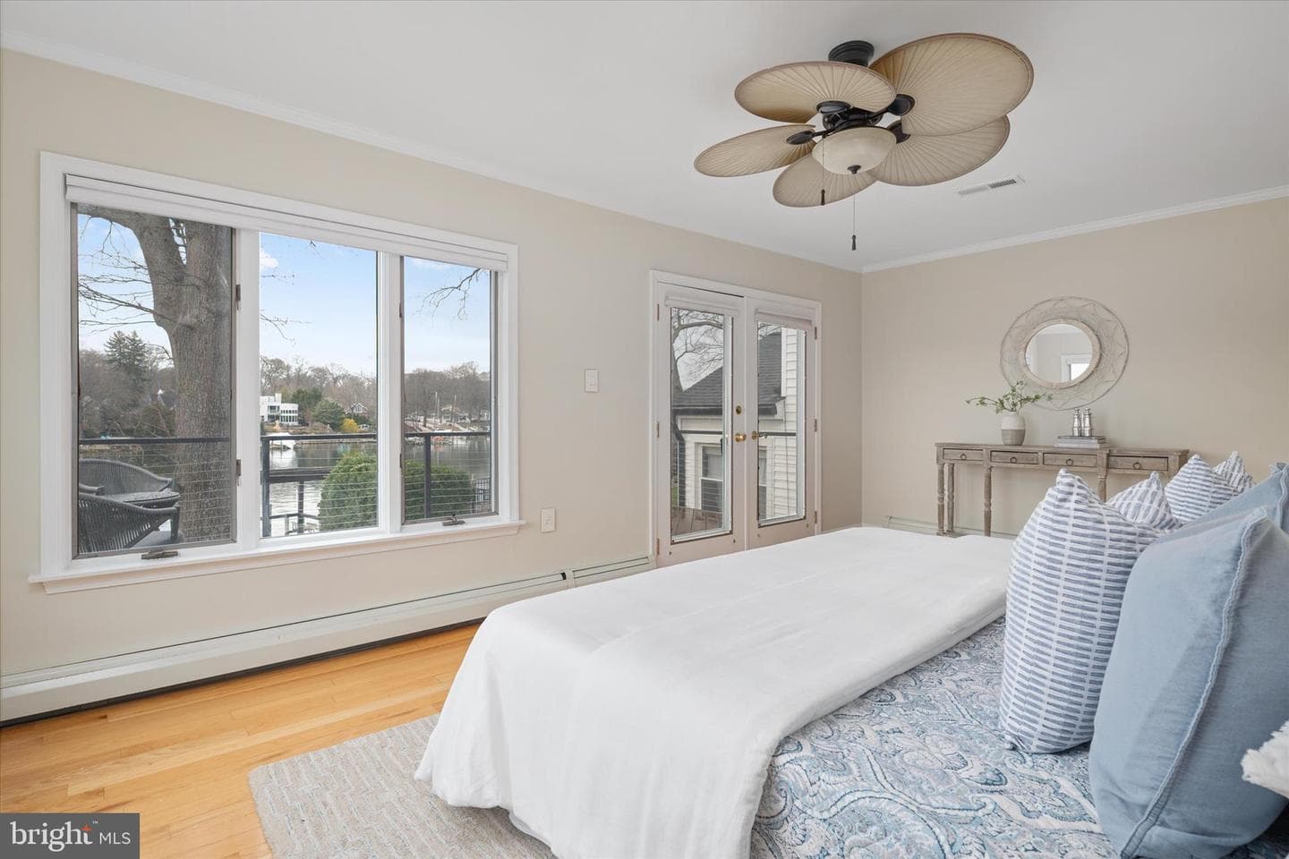 306 Riverside Drive photo 37