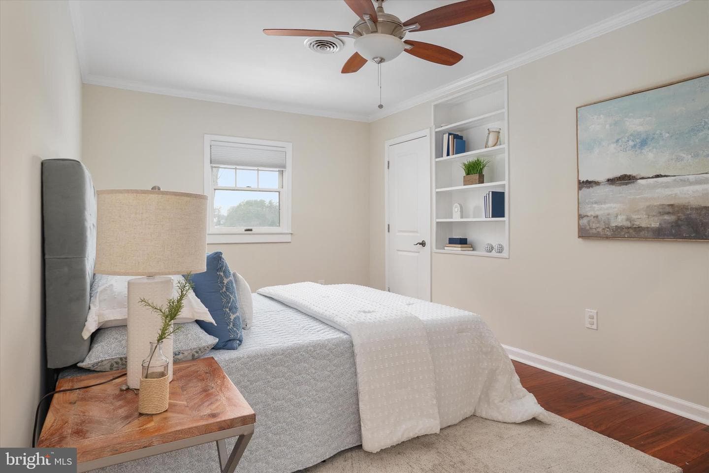 306 Riverside Drive photo 45