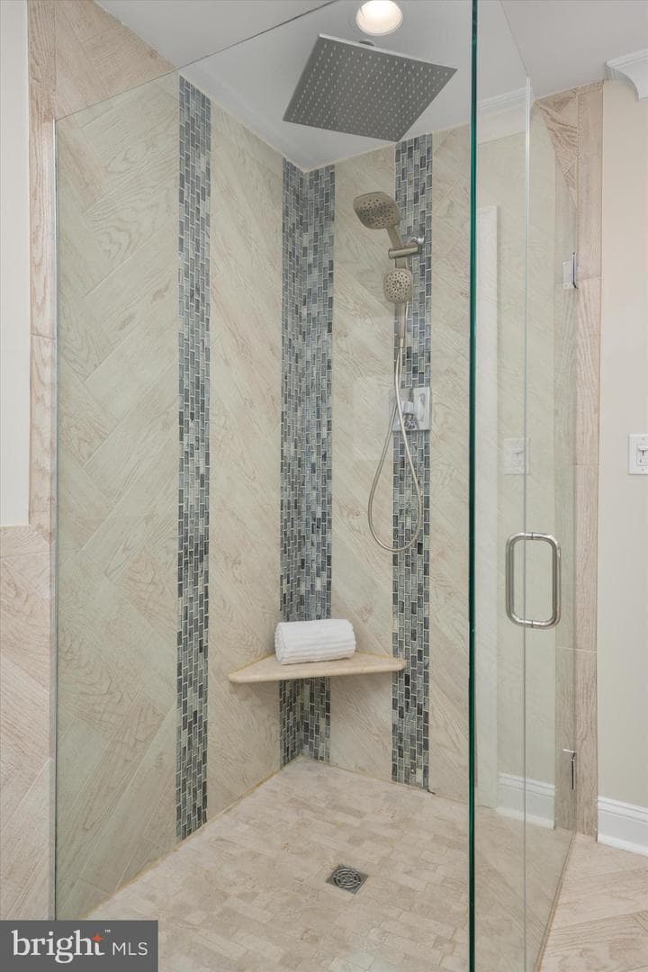 306 Riverside Drive photo 52