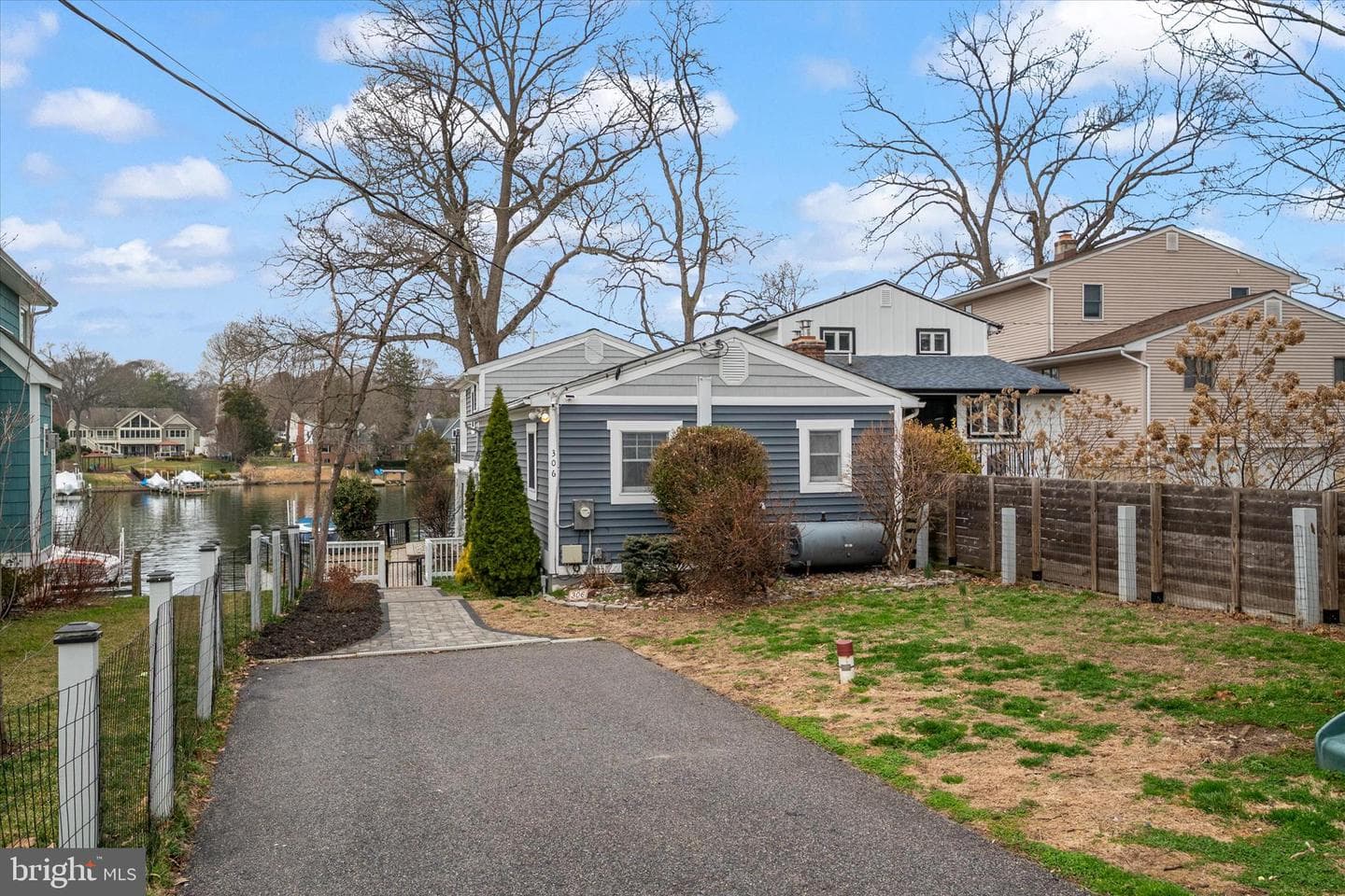 306 Riverside Drive photo 59
