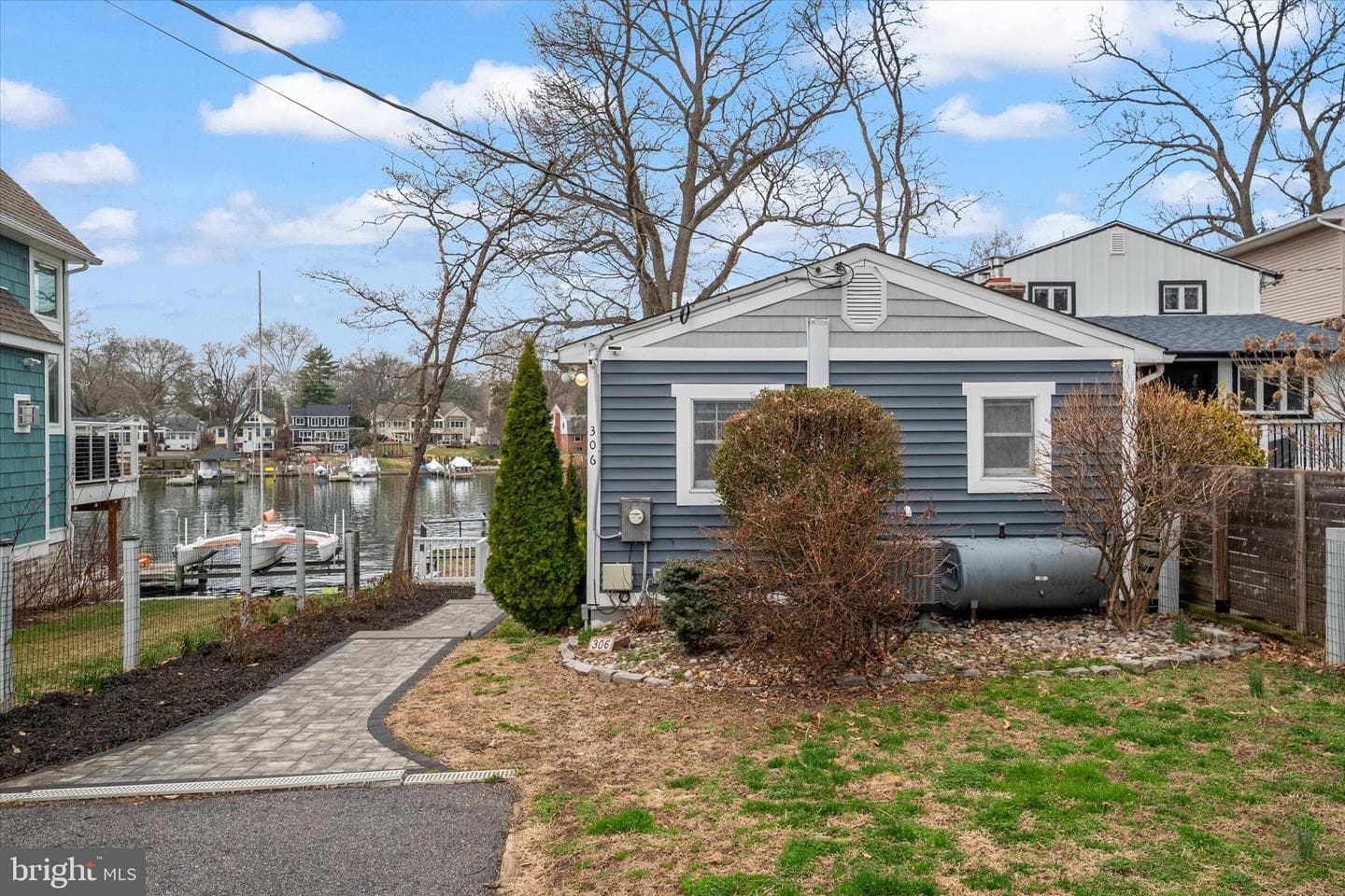 306 Riverside Drive photo 60