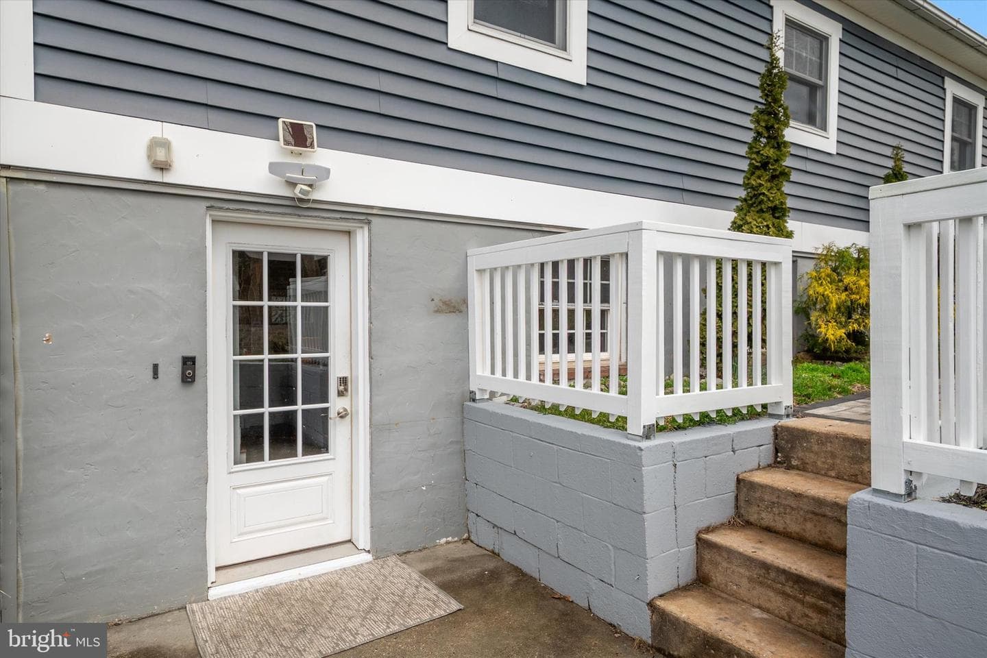 306 Riverside Drive photo 62