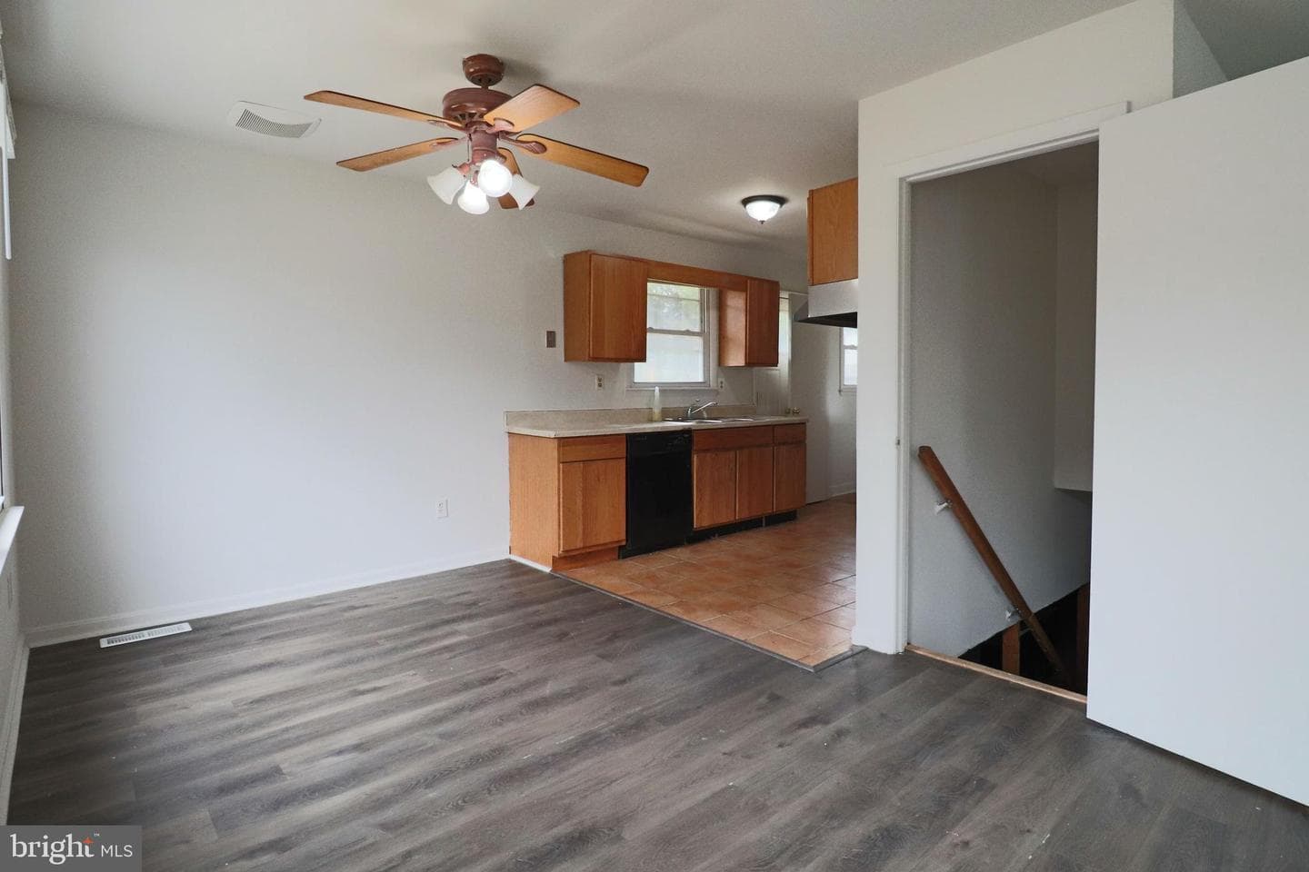 1014 Wells Avenue photo 30