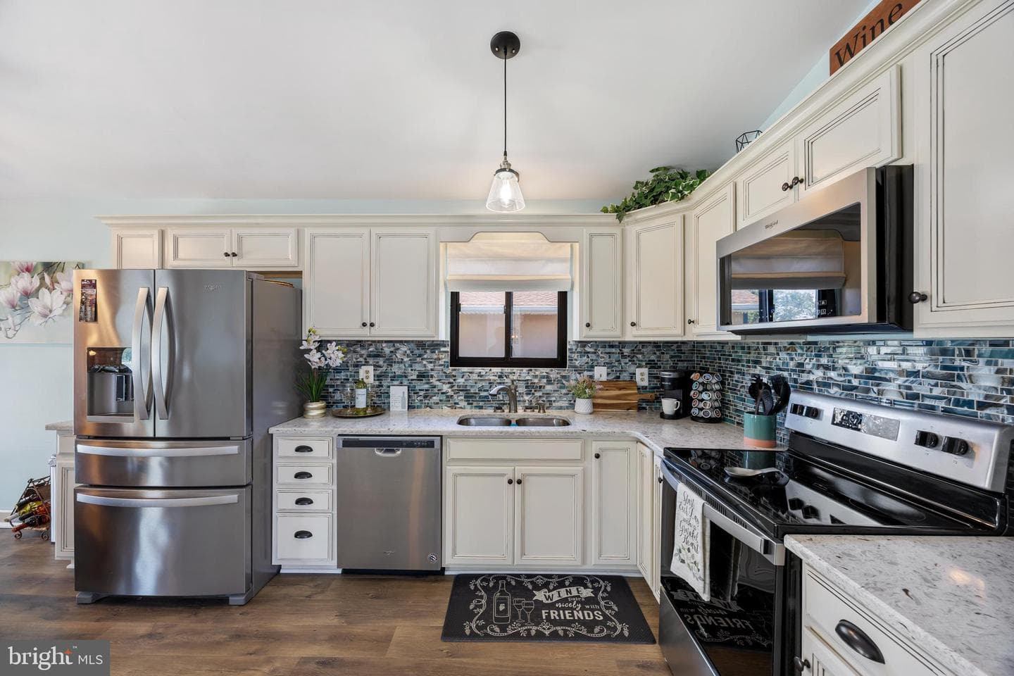 802 Waterview Drive photo 22