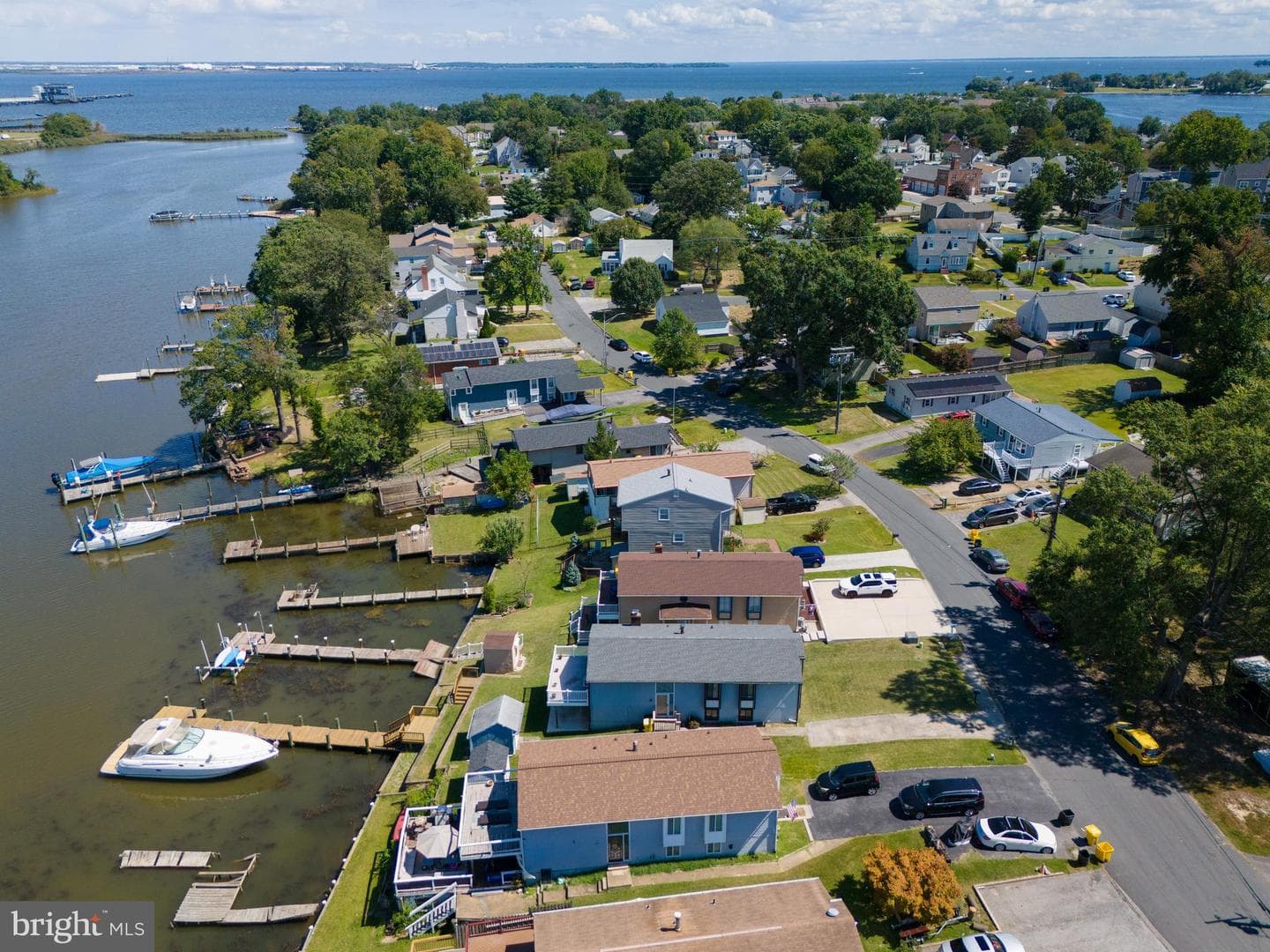 802 Waterview Drive photo 7