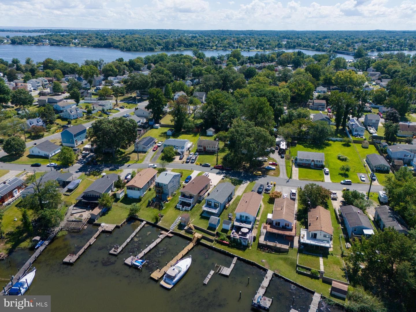 802 Waterview Drive photo 8