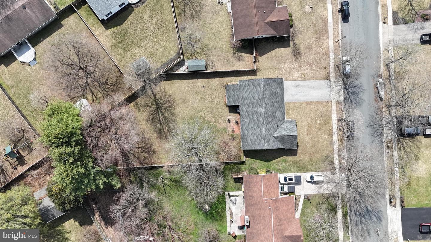 8205 Grassland Road photo 40