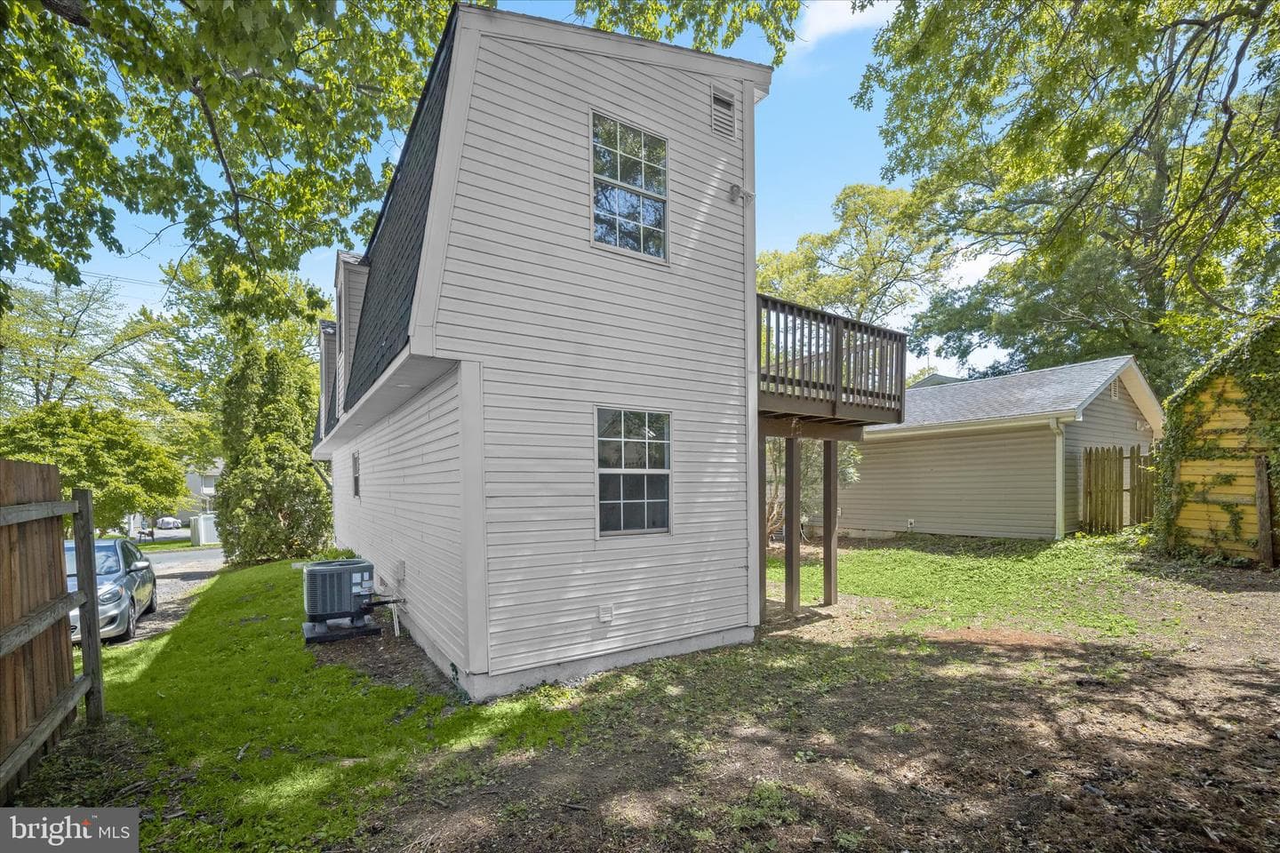 1622 Chesapeake Drive photo 2