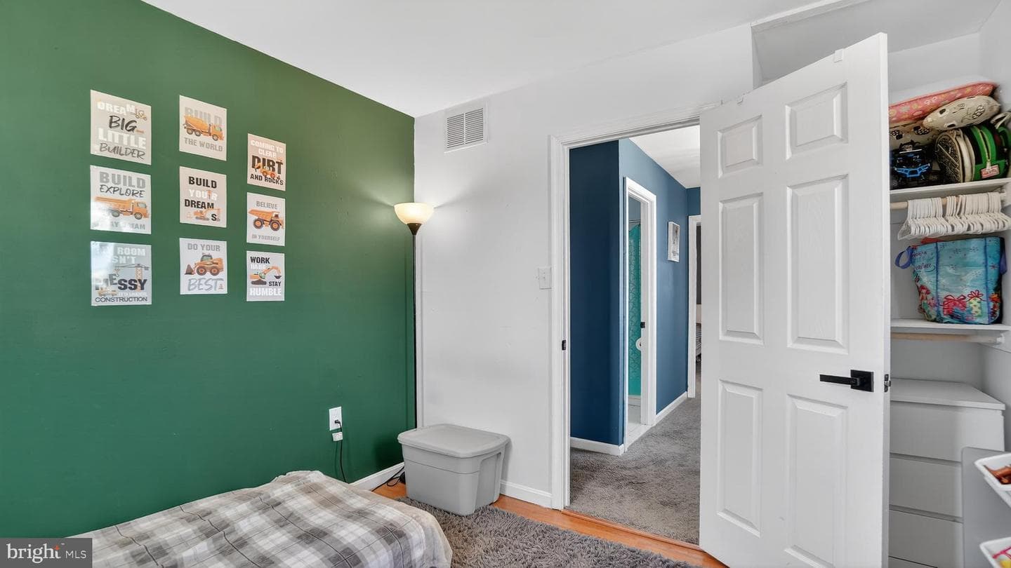 480 Worthington Road photo 25