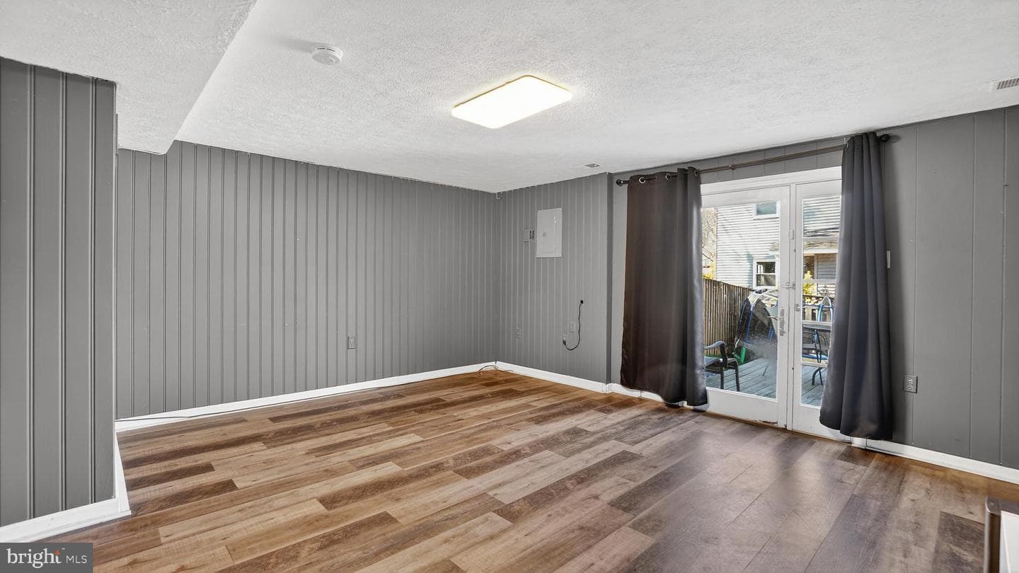 480 Worthington Road photo 31