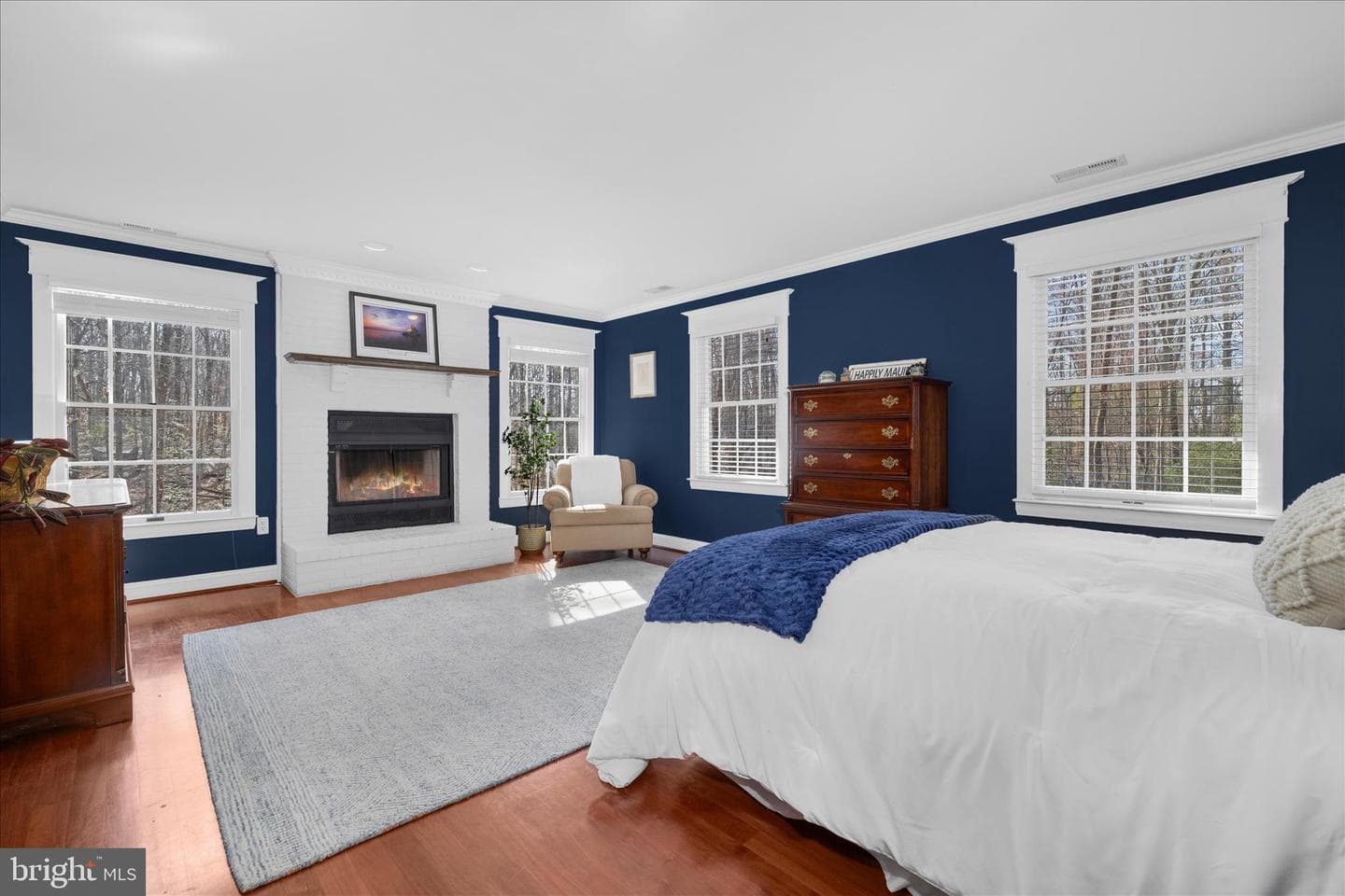 962 Coachway photo 32