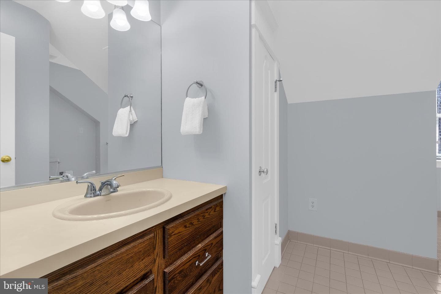 962 Coachway photo 61