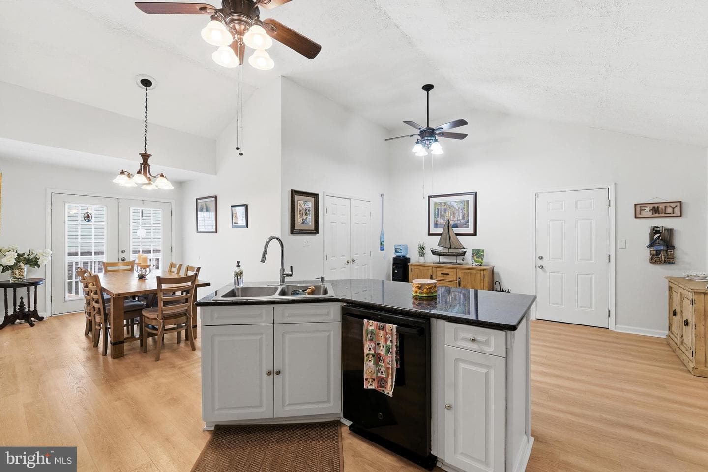 7806 Appletree Road photo 19