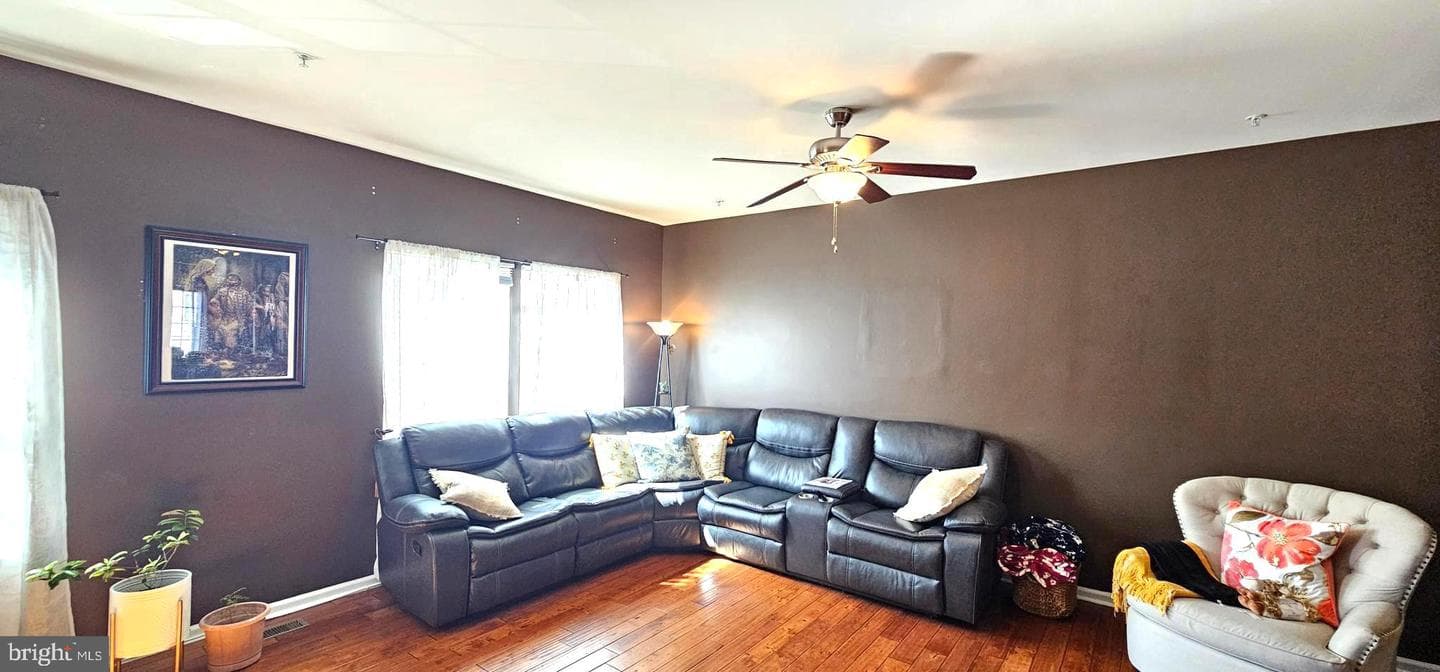 7021 Ingrahm Drive photo 8