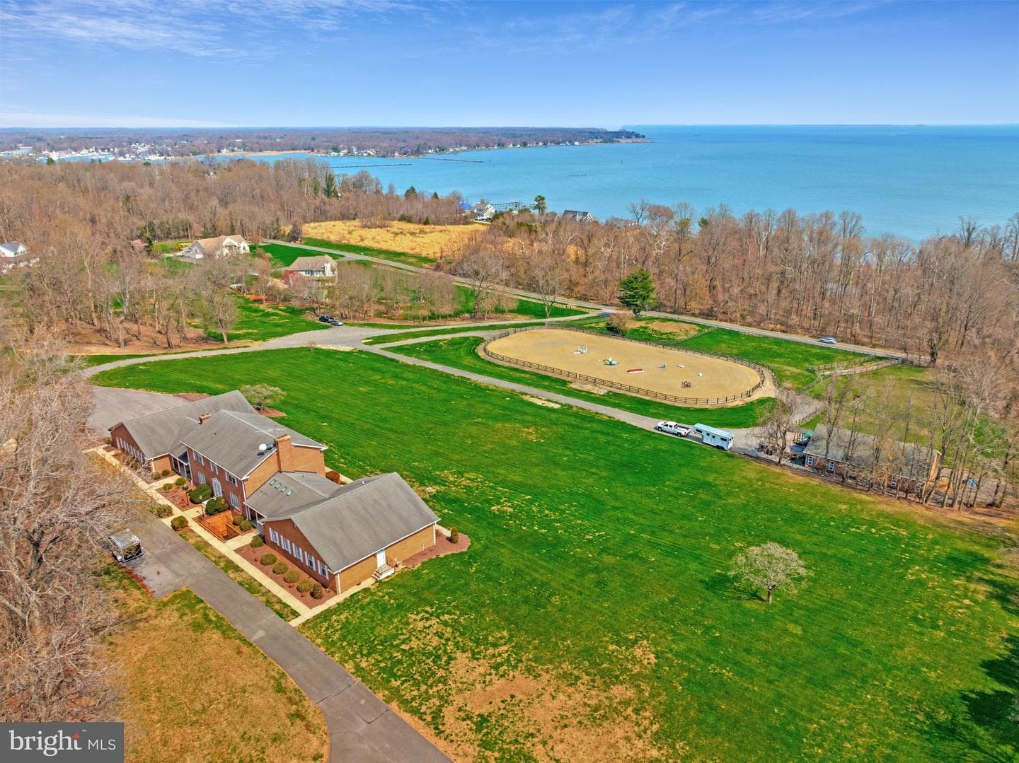 6300 Town Point Road, Tracys Landing