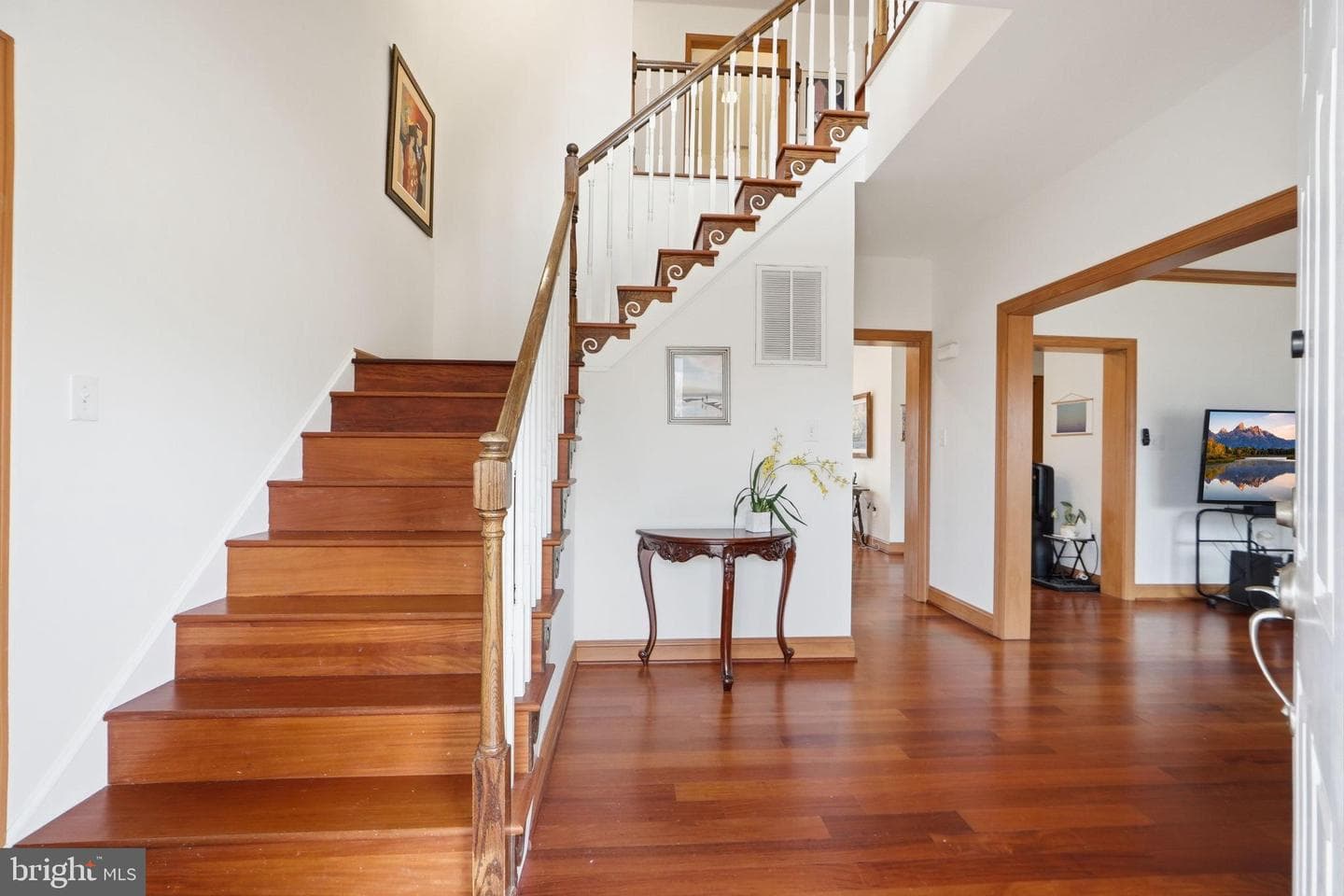5566 Franklin Boulevard photo 12