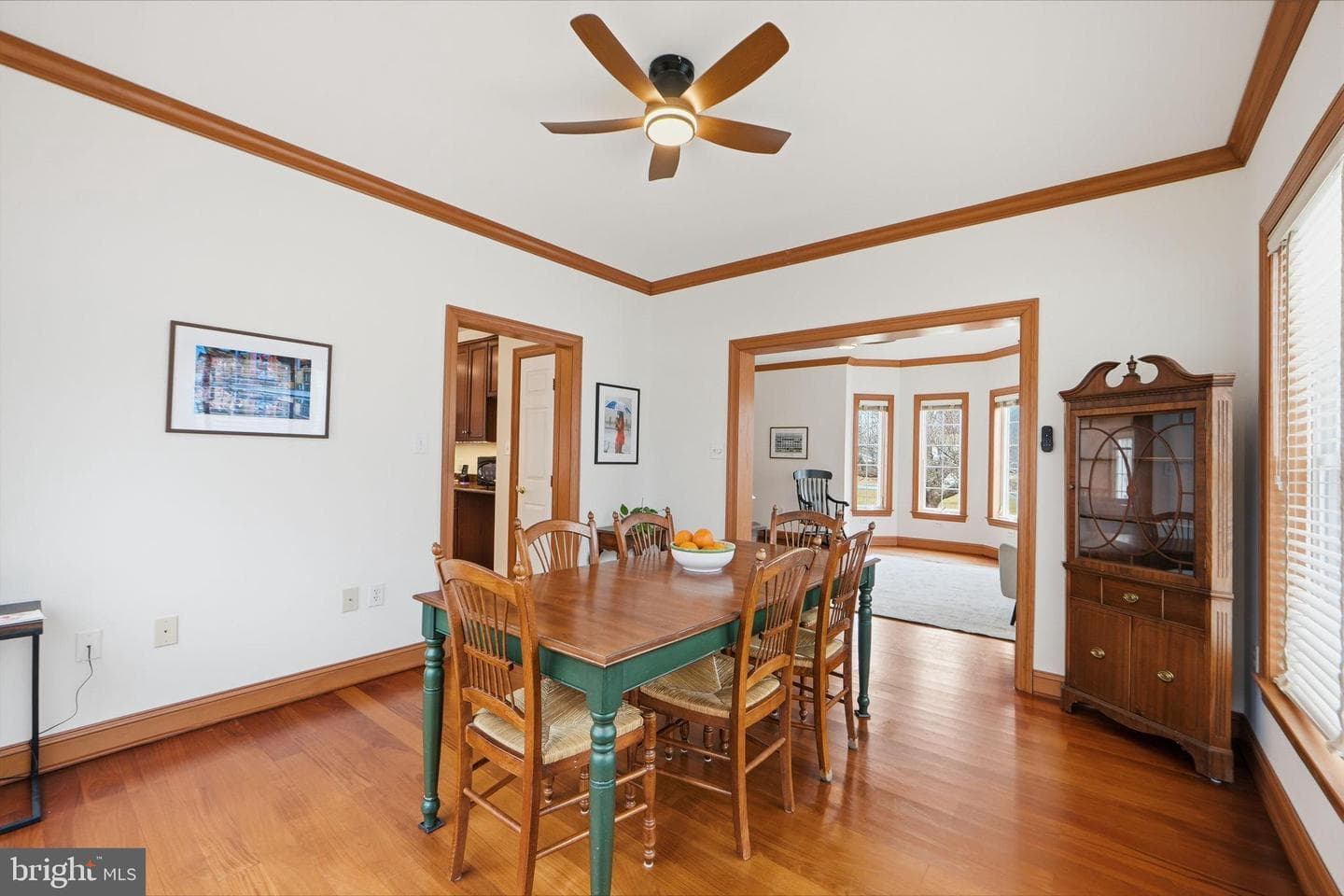 5566 Franklin Boulevard photo 20