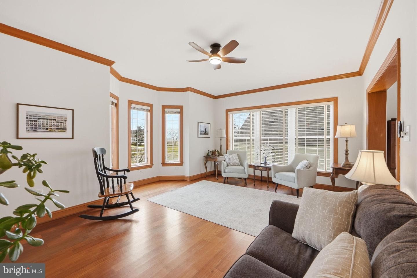 5566 Franklin Boulevard photo 22