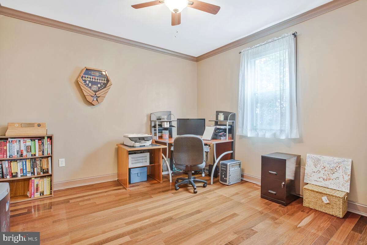 201 Charles Road photo 22