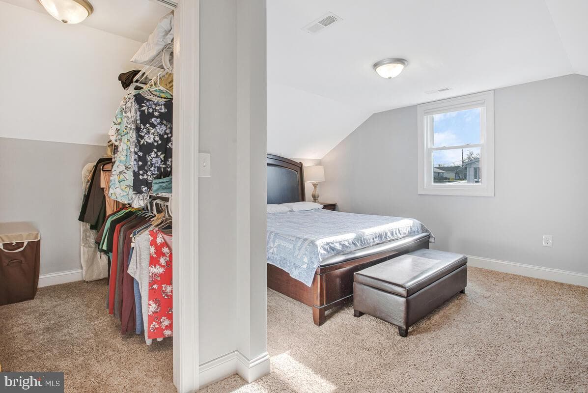 201 Charles Road photo 28