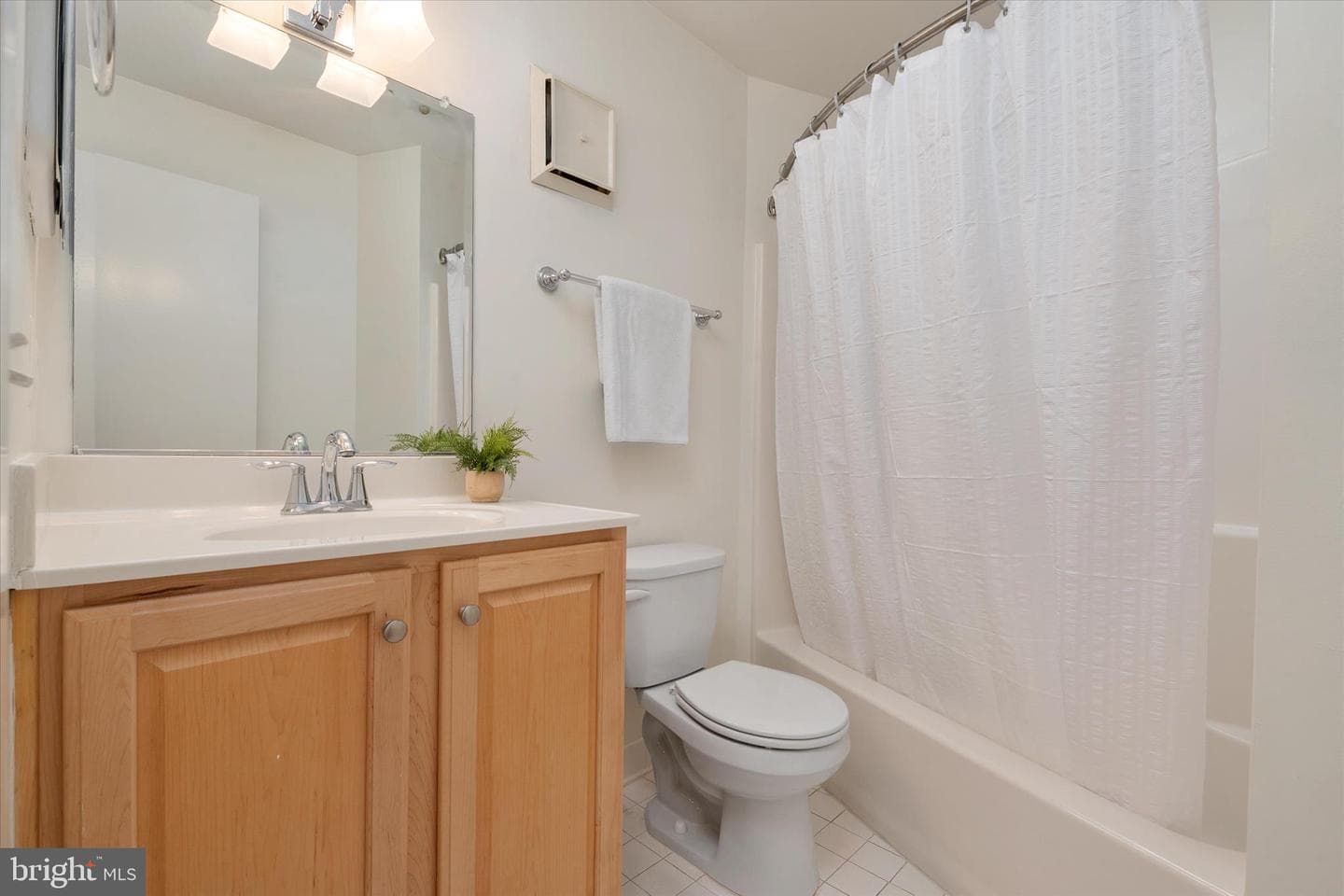 2129 Beach Village Court #101 photo 24