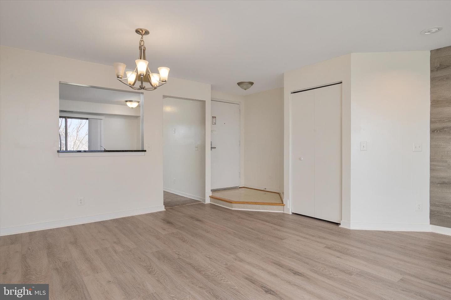 2129 Beach Village Court #101 photo 3