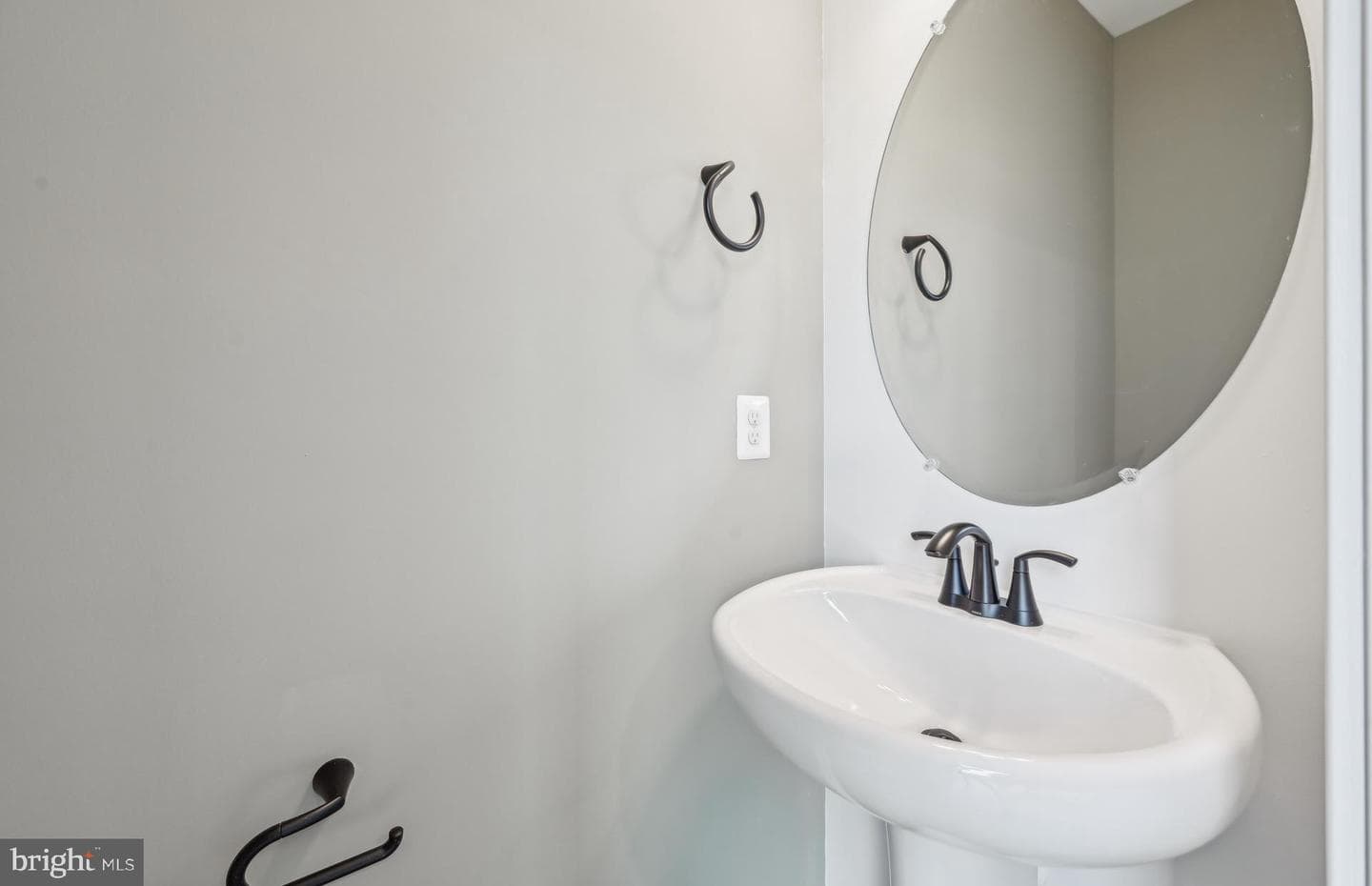 504 Crossvine Lane photo 14