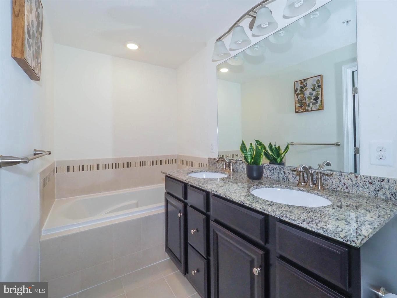 8021 Orchard Grove Road photo 9