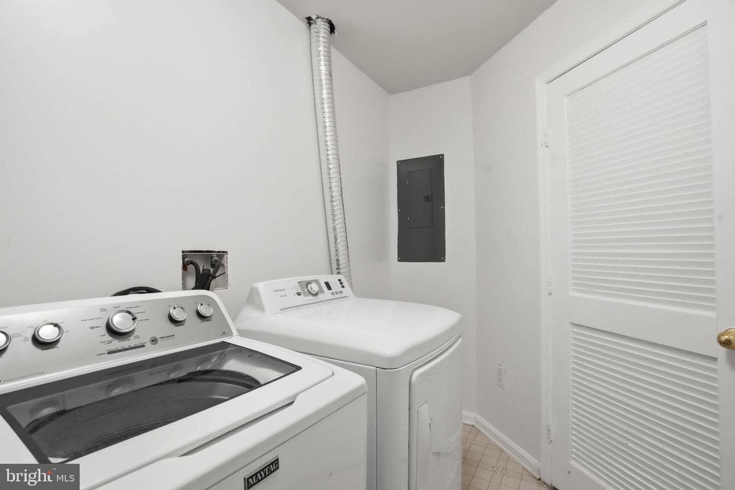 1961 Camelia Court photo 21