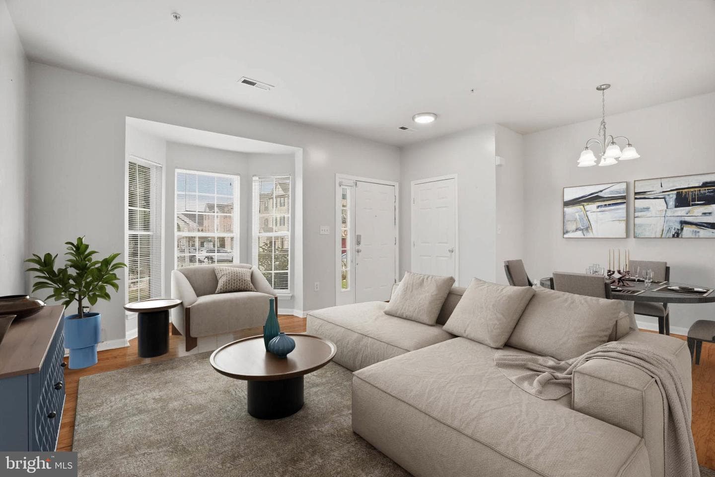1961 Camelia Court photo 4