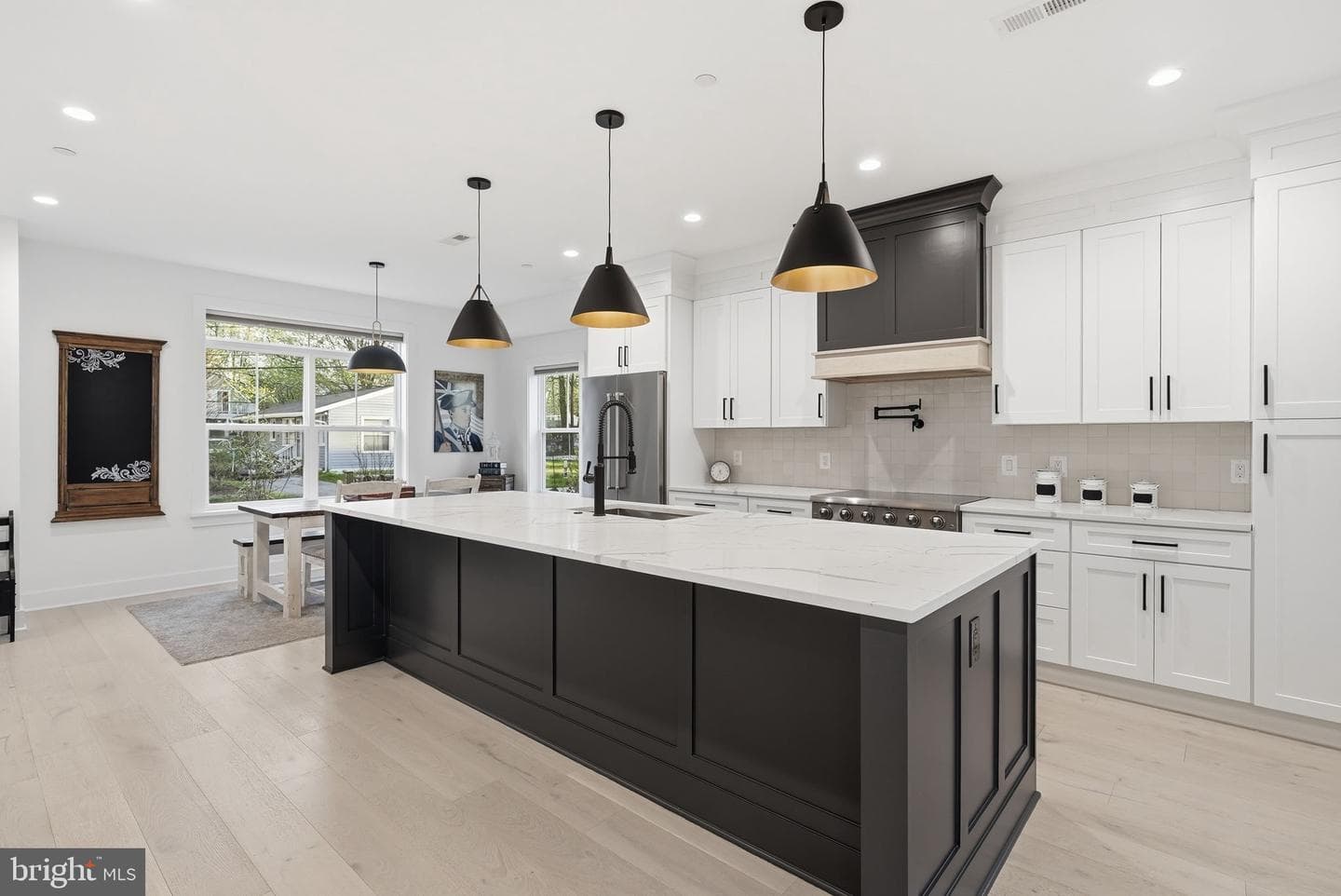 1422 Howard Road photo 7