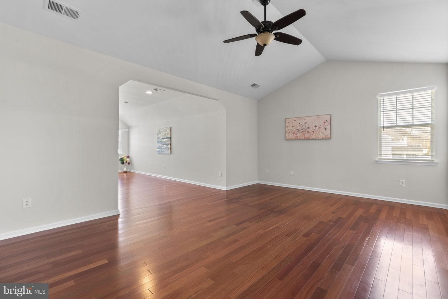 1413 Della Way photo 33