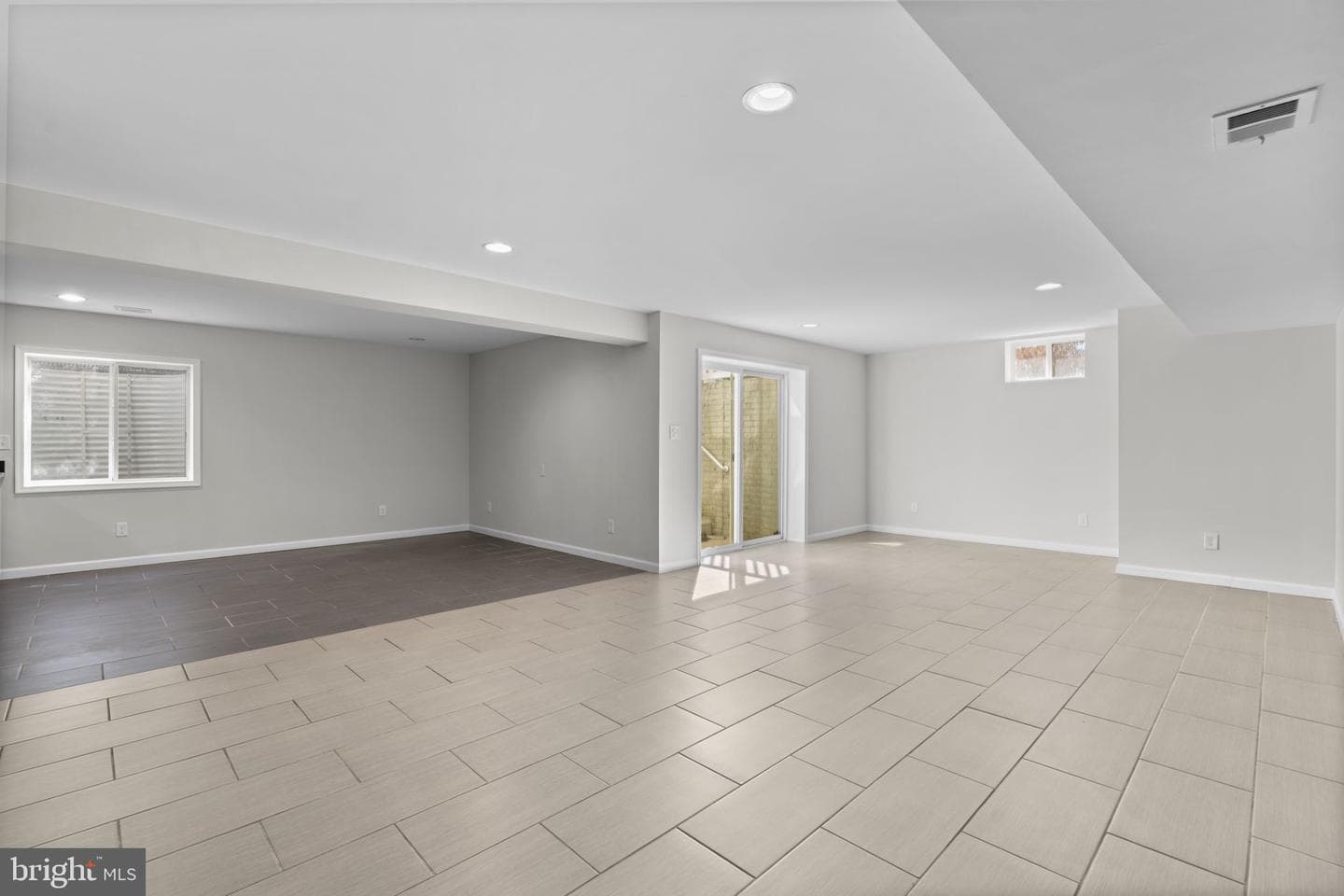 1413 Della Way photo 44