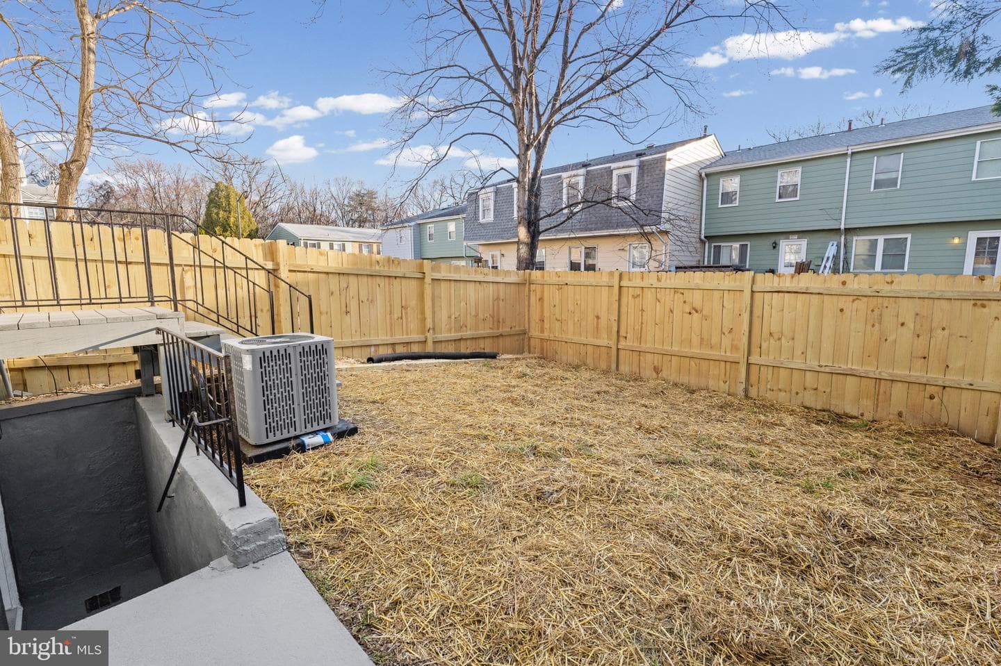 8221 Stewarton Court photo 29